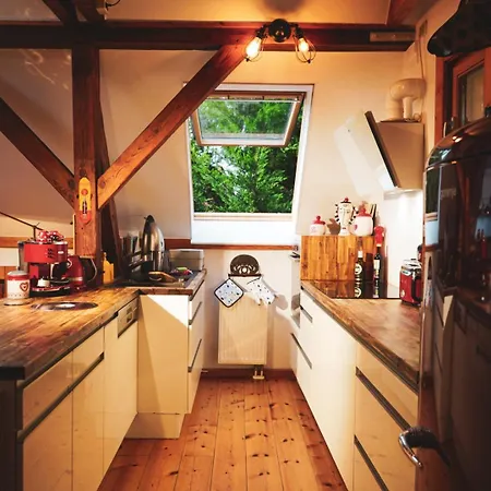 Historisches Retro Loft 70M2 Mit Garten & Seenaehe Schwielowsee Exterior photo