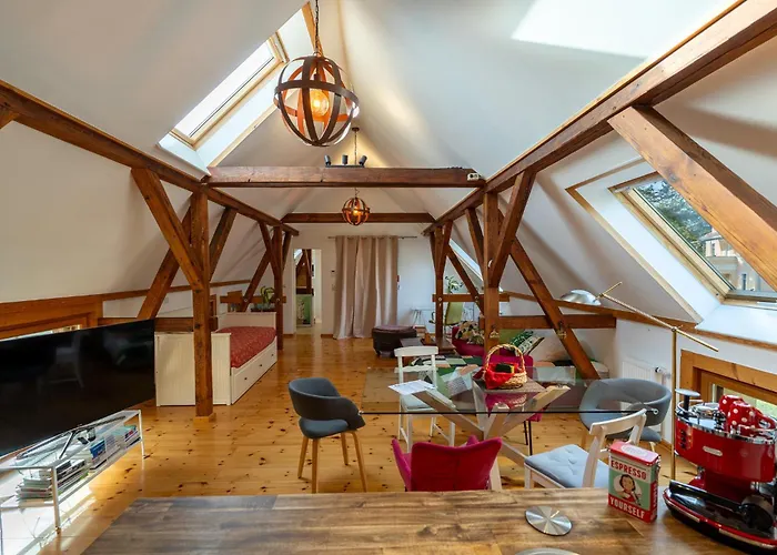 Historisches Retro Loft 70M2 Mit Garten & Seenaehe