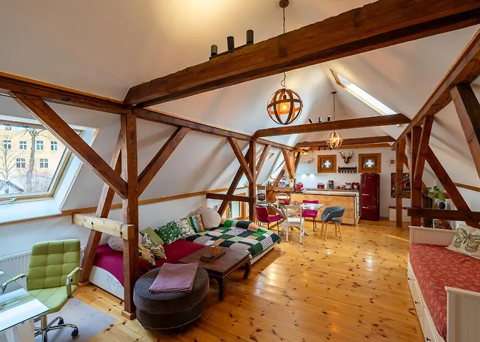 Historisches Retro Loft 70M2 Mit Garten & Seenaehe