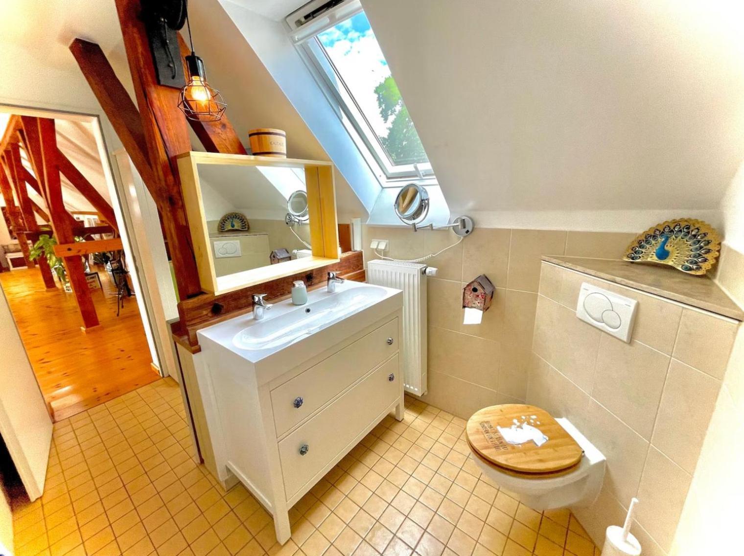 Apartment Historisches Retro Loft 70m2 Mit Garten & Seenaehe *