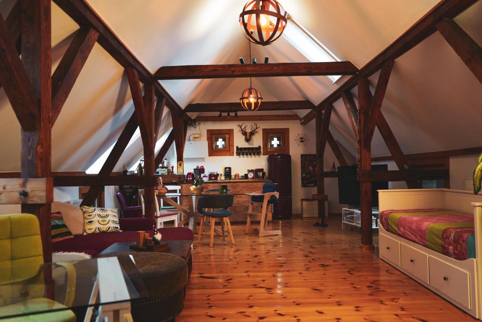 Historisches Retro Loft 70m2 Mit Garten & Seenaehe * Schwielowsee