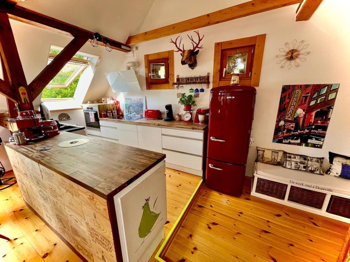 Historisches Retro Loft 70m2 Mit Garten & Seenaehe Apartment