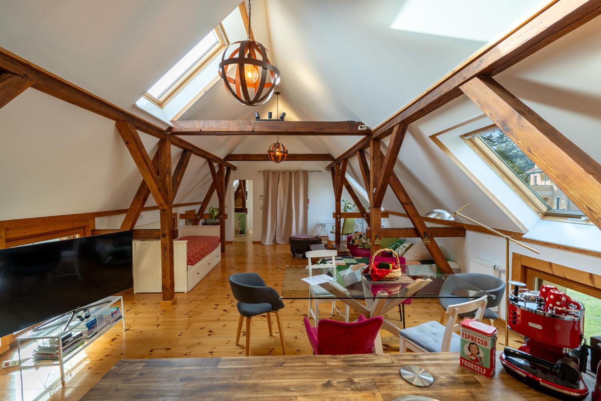 Historisches Retro Loft 70m2 Mit Garten & Seenaehe Apartment *