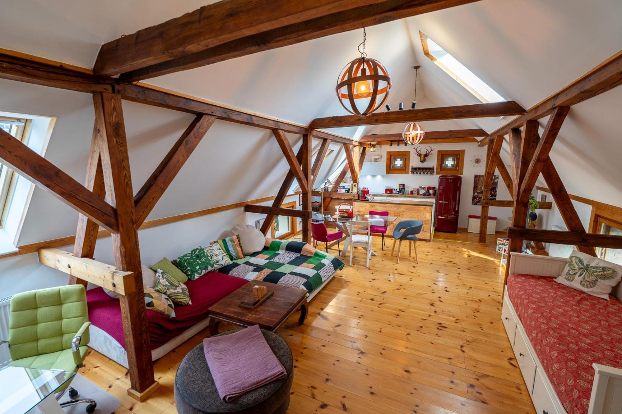 Historisches Retro Loft 70m2 Mit Garten & Seenaehe *